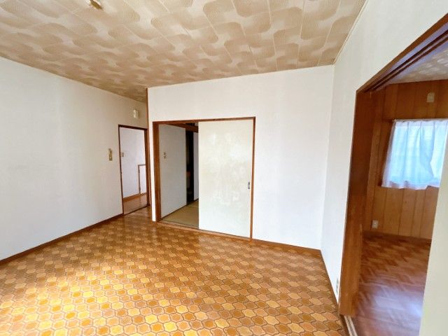 Renovated 4-Bedroom House for Sale in Fukuyama, Hiroshima - Thumbnail 4
