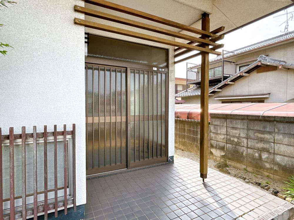 Renovated 4-Bedroom House for Sale in Fukuyama, Hiroshima - Thumbnail 2