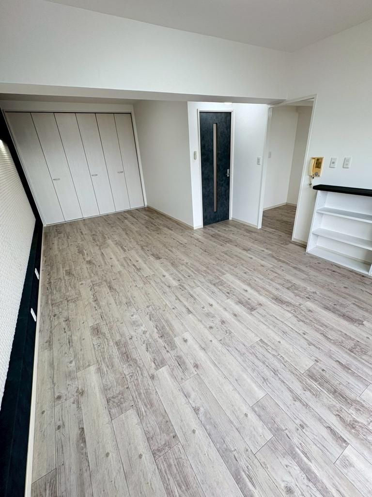 Renovated 1LDK Apartment for Sale in Iwade, Wakayama - 53.63 sqm - Thumbnail 3