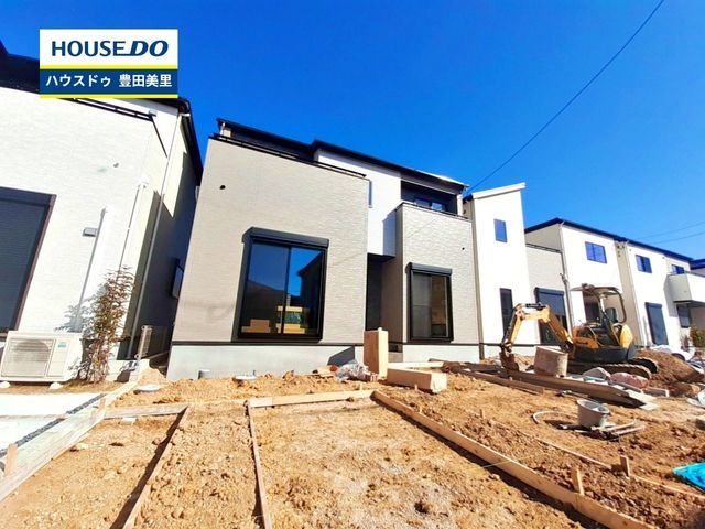 Modern 4LDK House for Sale in Toyota City, Aichi - Thumbnail 2