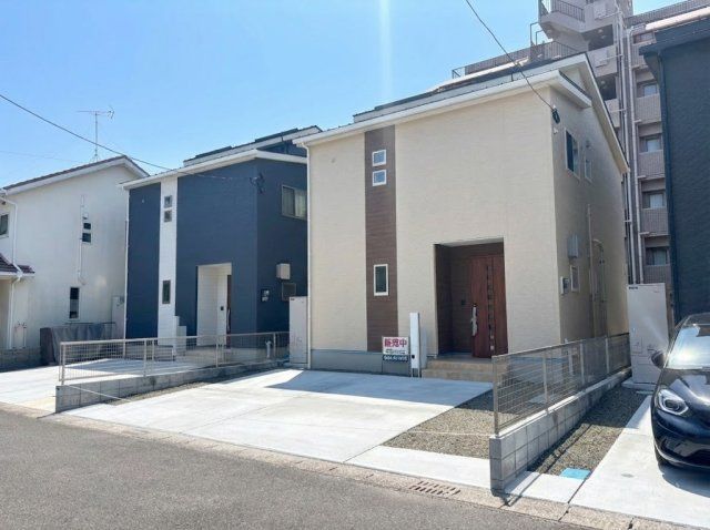 New 5LDK House in Kagoshima's Taniyama Central with Solar Power - Thumbnail 3