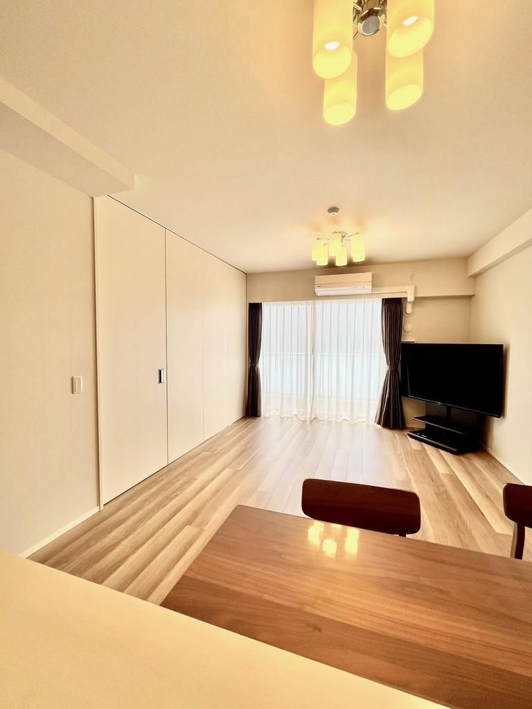 WeLLith Musashino Fujimicho 3LDK Apartment for Sale in Tokyo - Thumbnail 2
