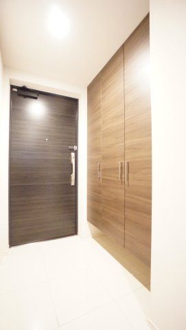 3LDK Condominium for Sale in Yokkaichi, Mie Prefecture - Thumbnail 2