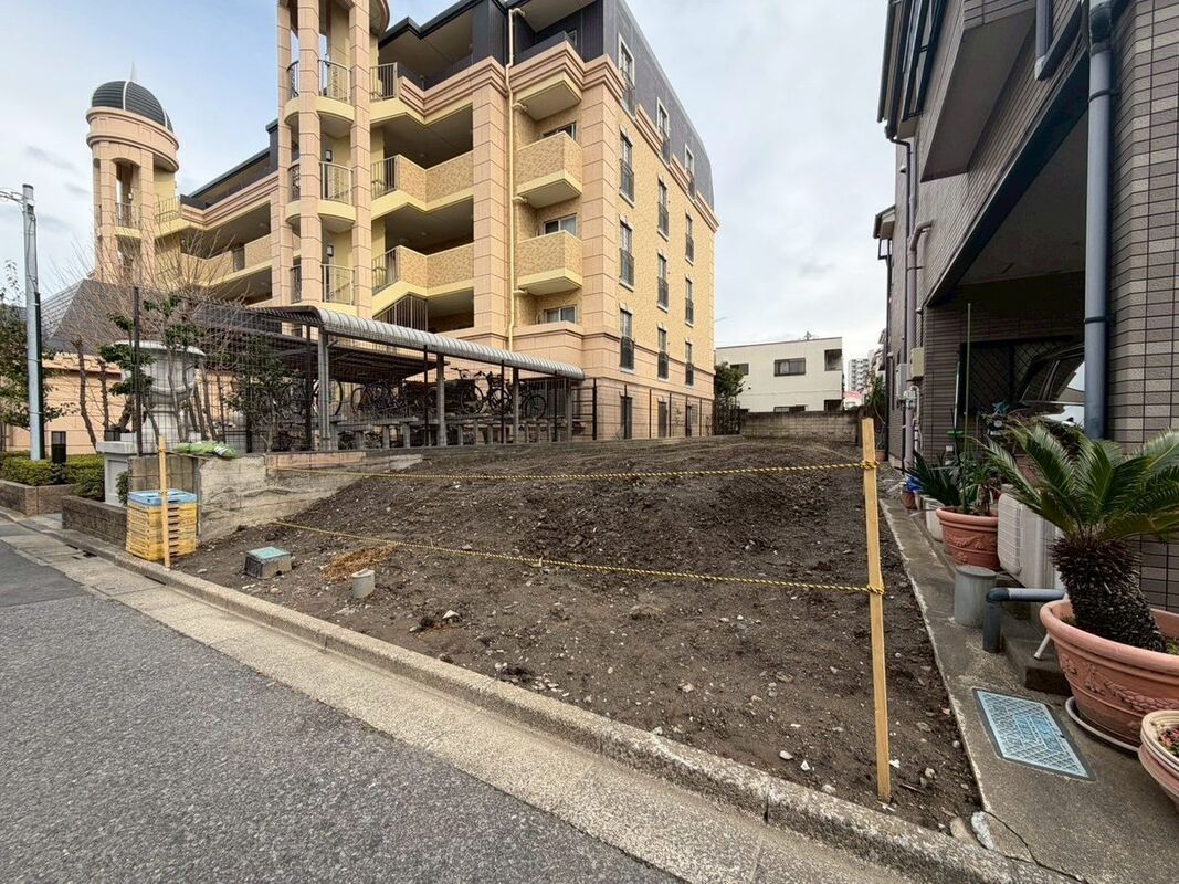 Land for Sale in Edogawa Ward, Tokyo - Architectural Condition Plot - Thumbnail 3
