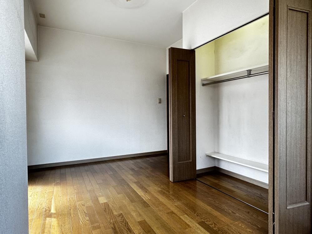 Eclair Tokuriki 3LDK Apartment for Sale in Kitakyushu - Thumbnail 4
