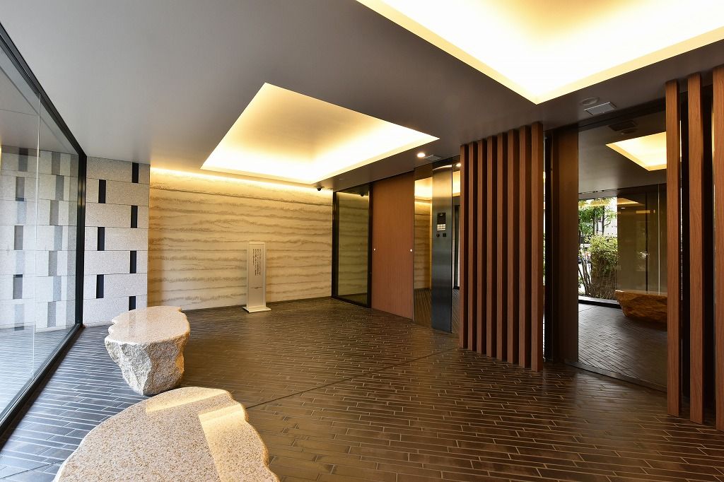 1LDK Apartment for Sale in Musashi-Kosugi, Kawasaki - Thumbnail 3