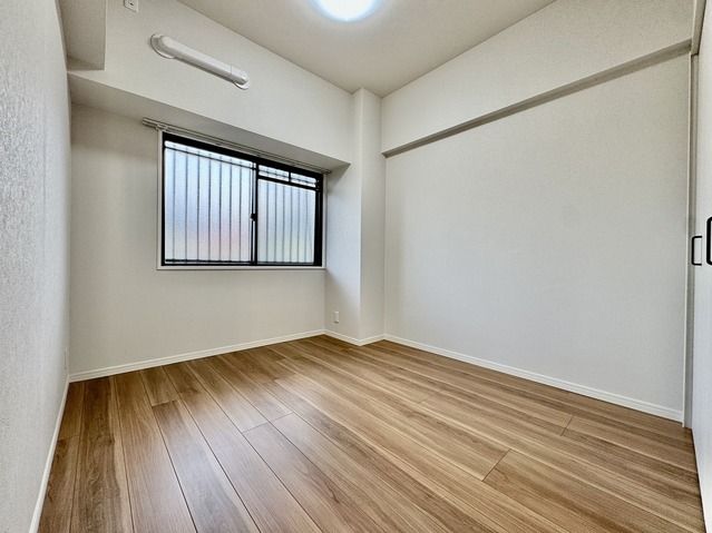 Renovated 2SLDK Apartment for Sale in Kasukabe, Saitama - Thumbnail 4