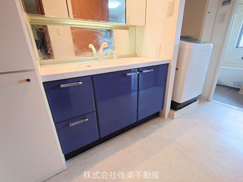 2LDK Renovated Apartment in Naka-ku, Okayama City - Thumbnail 4
