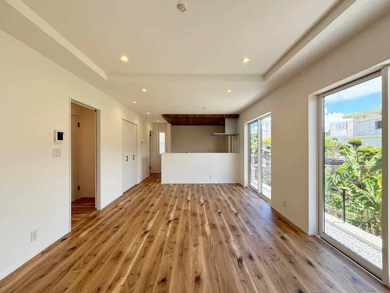 New 4LDK Detached House for Sale in Okinawa City, Okinawa - Thumbnail 3