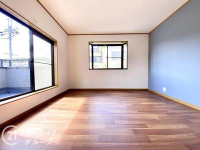 4LDK House for Sale in Yamatokoriyama, Nara Prefecture — Image 4, Yamatokoriyama, Nara