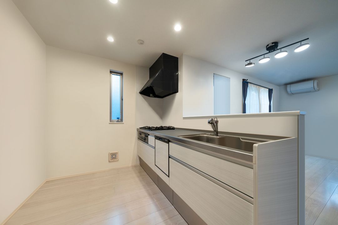4LDK House for Sale in Umibe, Koto-ku, Tokyo - Thumbnail 2