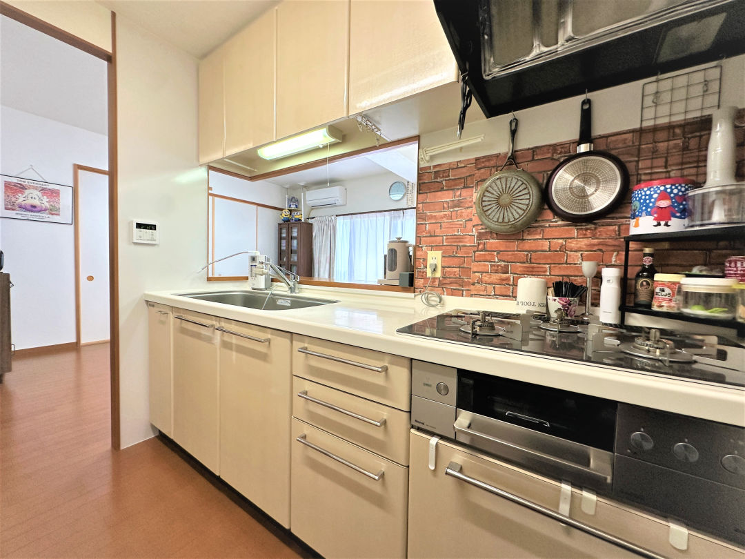 3LDK Apartment in Tokitsu Town with Balcony Views - Thumbnail 3