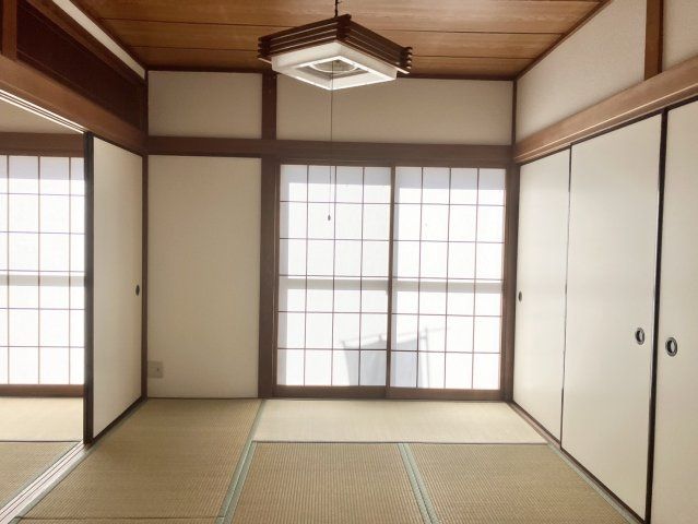 Renovated 5DK House with Land in Oizumi, Gunma - Thumbnail 3