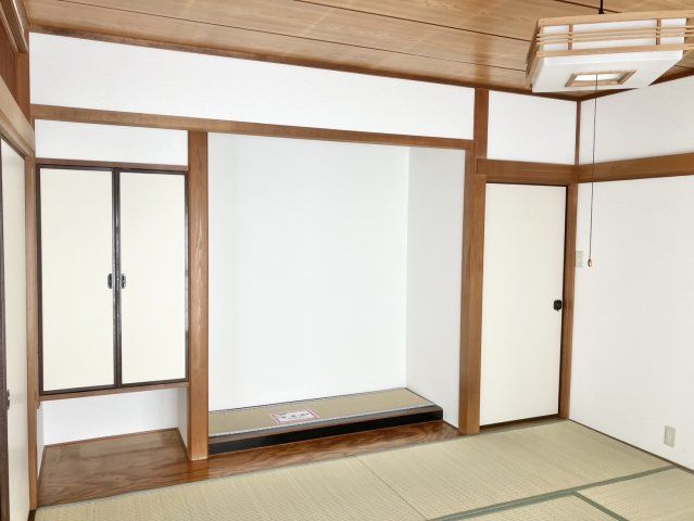 Renovated 5DK House with Land in Oizumi, Gunma - Thumbnail 4