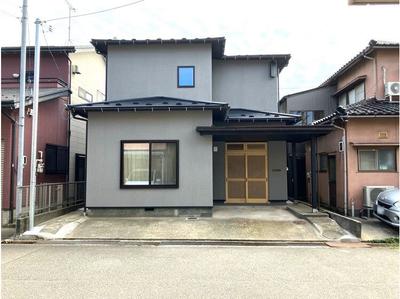 Renovated 4DK House for Sale in Komatsumai, Kanazawa — Image 1, Kanazawa, Ishikawa