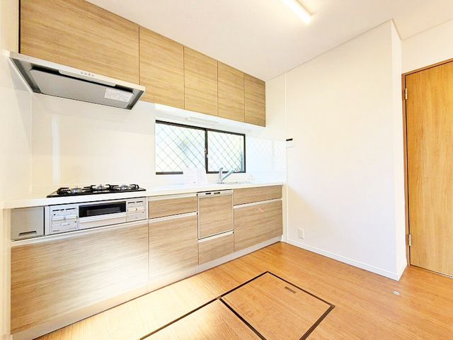Renovated 3LDK House in Tama City, Tokyo - Thumbnail 4