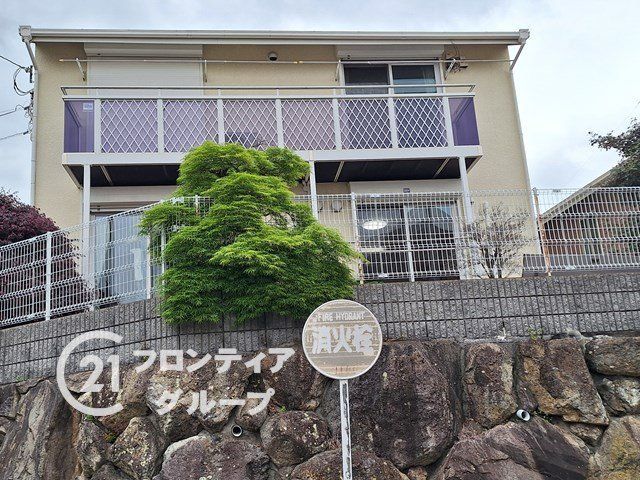 Spacious 4LDK House in Takarazuka with 182sqm Land - Thumbnail 4