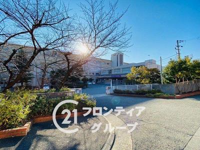 Spacious 4LDK House in Takarazuka with 182sqm Land — Image 4, Takarazuka, Hyogo