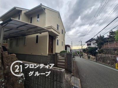 Spacious 4LDK House in Takarazuka with 182sqm Land — Image 1, Takarazuka, Hyogo