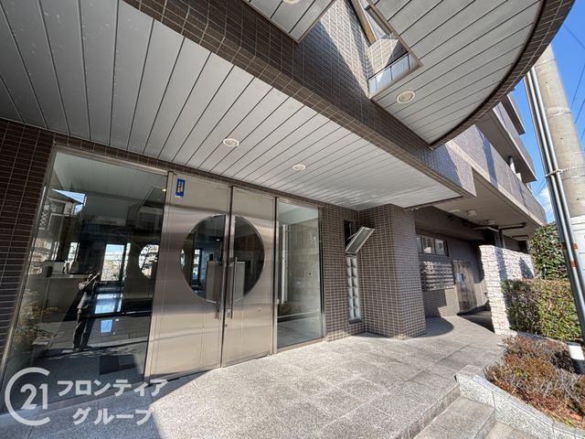 3LDK Apartment for Sale in Akashi, Hyogo - Near Eigashima Station - Thumbnail 2