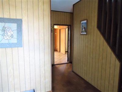 Kameoka City, Shinomachi Oji Karatogoe | Kameoka City, JR San'in Main Line Kameoka Station, 19 minutes by bus, get off at Oinosaka Pass, 7 minutes on foot. Used detached house (Property number: 0136458-0000022) — Image 1, Kameoka, Kyoto