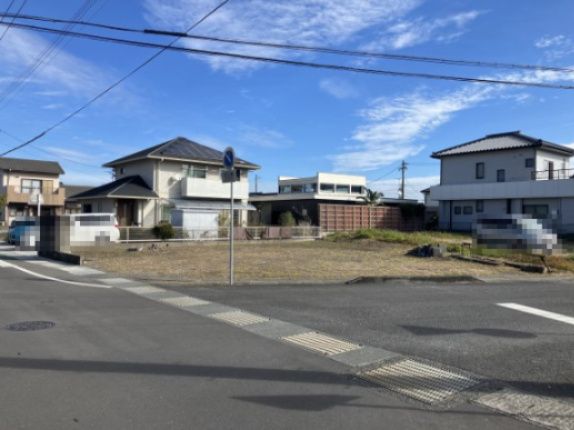 Land for Sale in Ibusuki City, Kagoshima - 210.97 sqm - Thumbnail 2