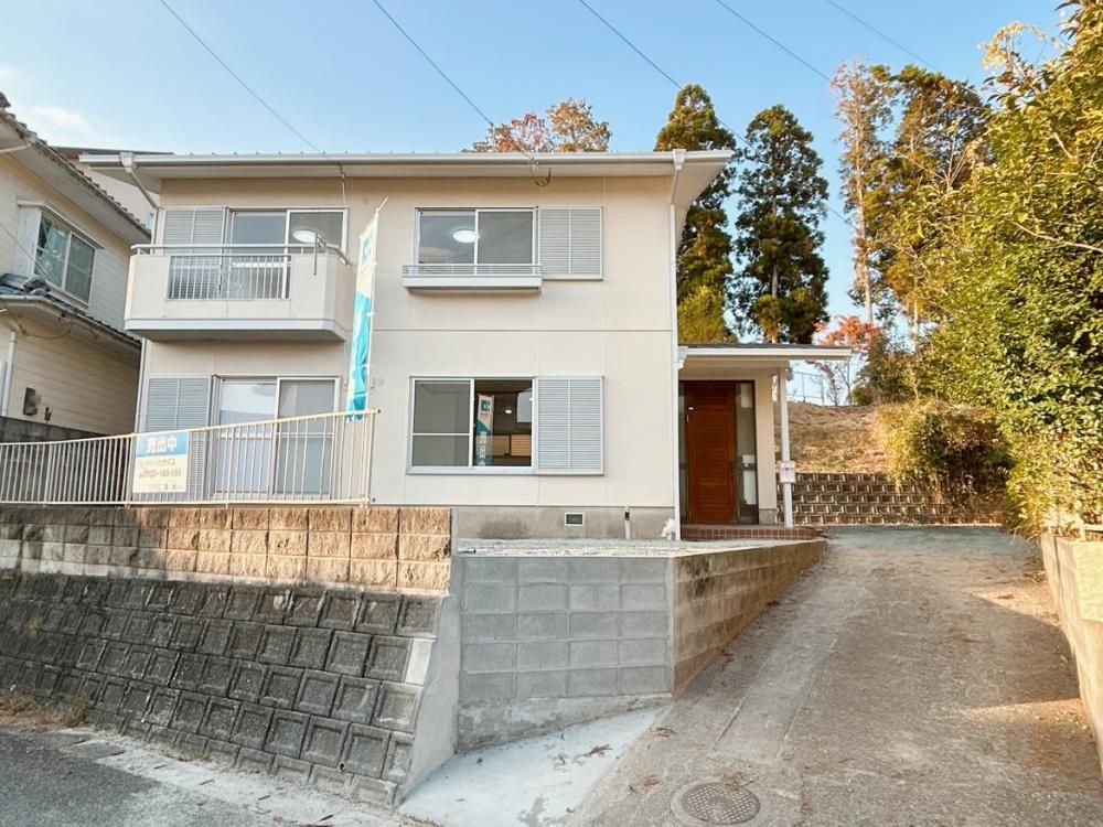Renovated 4LDK House for Sale in Tamana, Kumamoto - Image 1