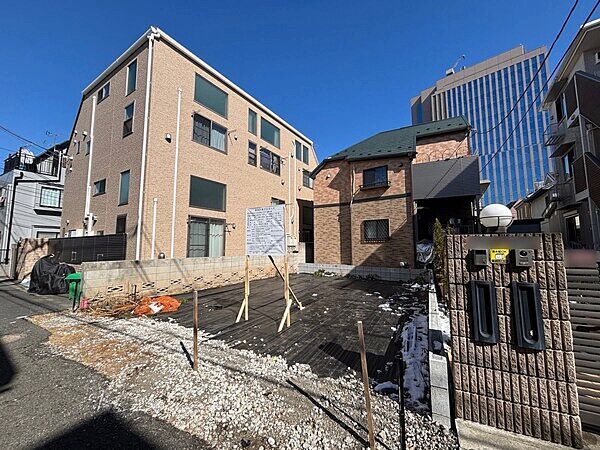 Land for Sale in Izumi, Suginami, Tokyo - No Building Conditions - Thumbnail 3