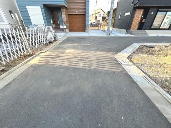 Modern 3LDK House for Sale in Chigasaki, Kanagawa - Thumbnail 2