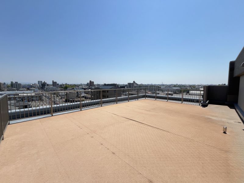 5LDK Family Apartment in Ichinomiya with Large Balcony - Thumbnail 3