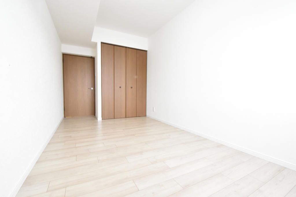 4LDK Apartment Near Ebetsu Station, Hokkaido - Thumbnail 3
