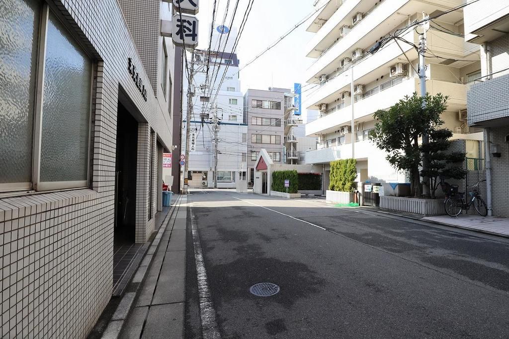 2LDK apartment in Kure City with spacious layout - Thumbnail 3