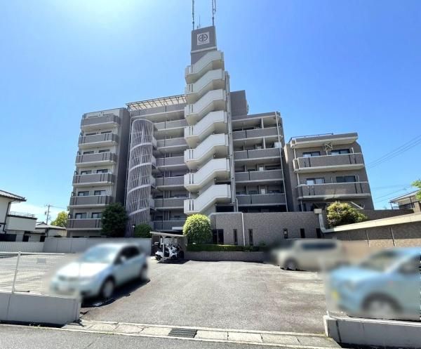 3LDK Apartment in Higashi-ku with Balcony - Thumbnail 2
