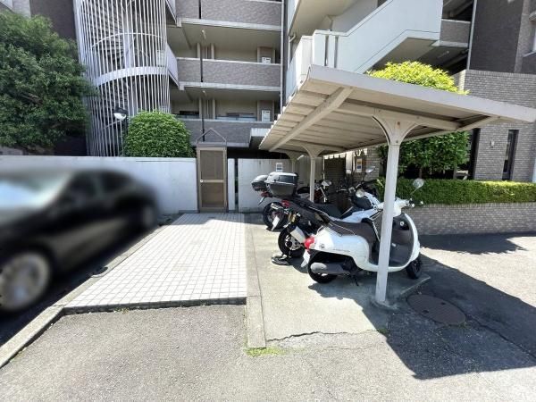3LDK Apartment in Higashi-ku with Balcony - Thumbnail 3