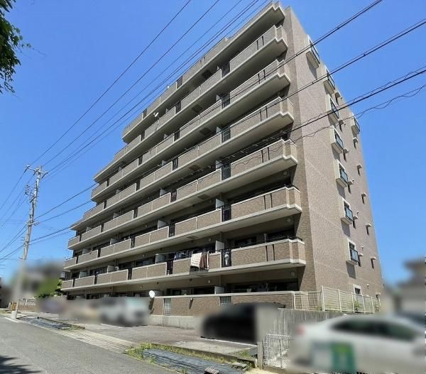 3LDK Apartment in Higashi-ku with Balcony - Thumbnail 4