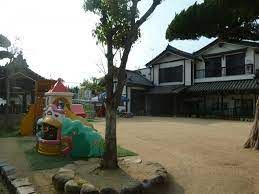 6LDK Family Home in Fukuyama with Carport - Thumbnail 2
