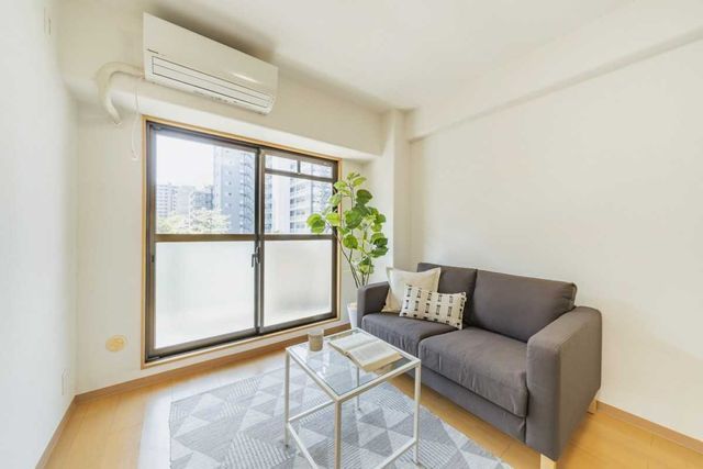 3LDK Apartment for Sale in Koto-ku, Tokyo - Thumbnail 2