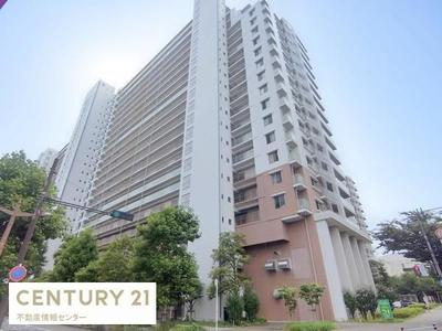 Renovated 3LDK Apartment Near Cosmo Square Station Osaka — Image 1, Suminoe, Osaka