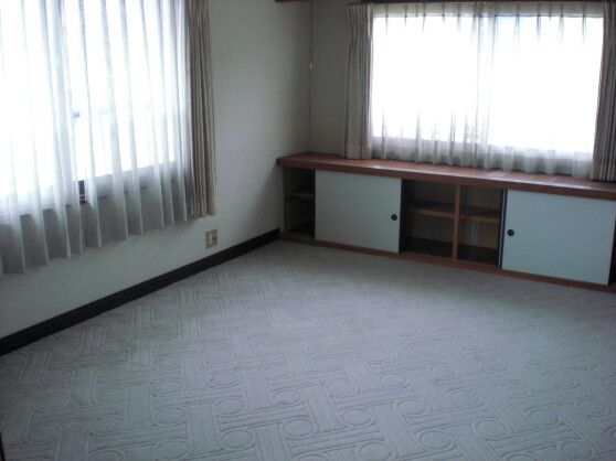 11LDK Wooden House with Land in Mihara, Hiroshima for Sale - Thumbnail 3
