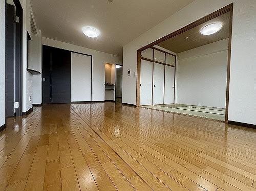 4LDK Apartment in Tosu with 2025 Renovation & Pet-Friendly - Thumbnail 4