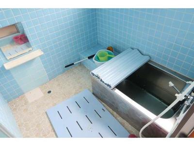 Matsumori Town | Hirosaki City, a 10-minute walk from Hirosaki Higashiko-mae Station on the Konan Railway Konan Line, a used detached house (property number: 3221685-0000023) — Image 3, Hirosaki, Aomori