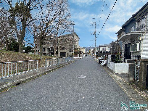 Land for Sale in Nishigamo, Kyoto with Existing Old House - Thumbnail 2