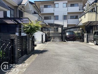 Residential Property in Nagaokakyo City, Kyoto Prefecture — House, Nagaokakyo, Kyoto