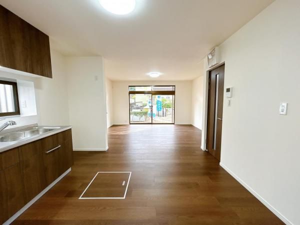 Renovated 4SLDK House with Garden in Kani, Gifu for Sale - Thumbnail 3