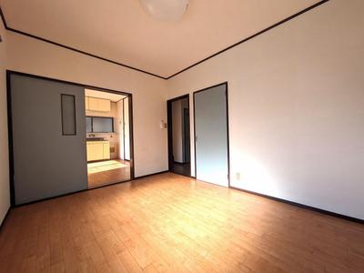 Used detached house 6 minutes walk from the bus stop "Kimzai Danchiguchi" - Matsuyama City — Image 4, Niihama City, Ehime