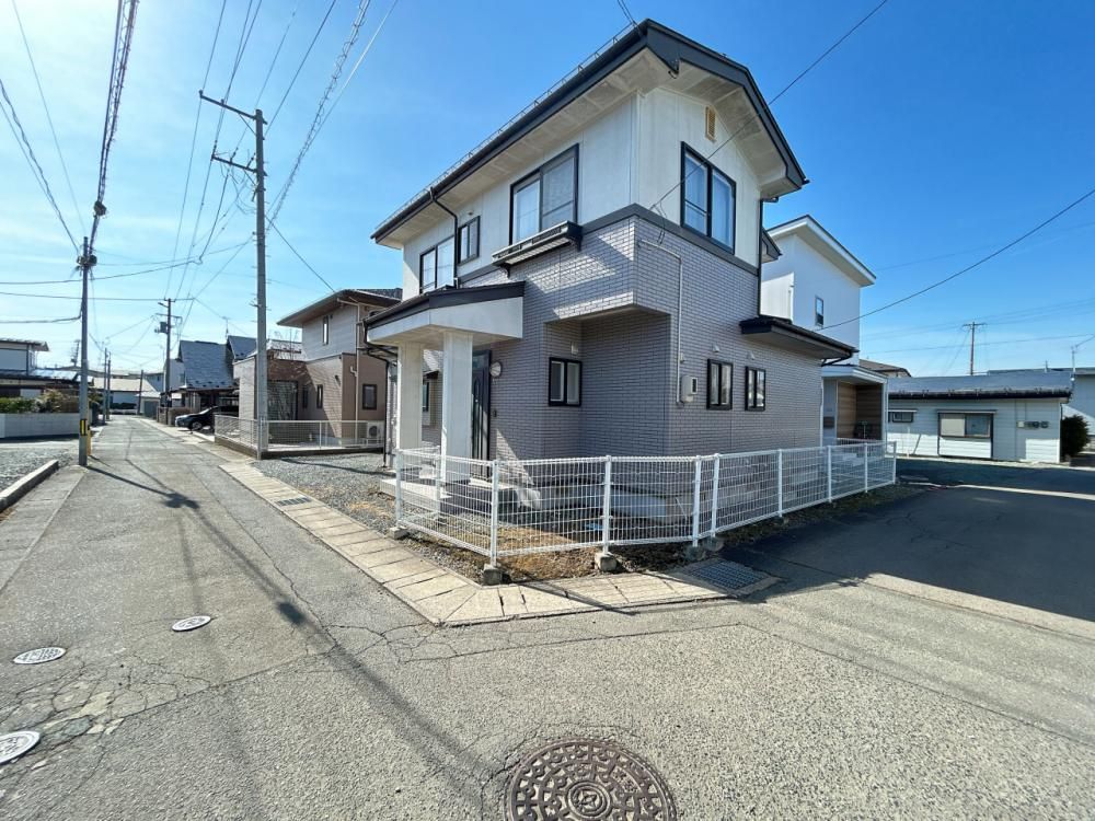 Renovated 4LDK House in Morioka with Parking - Thumbnail 2