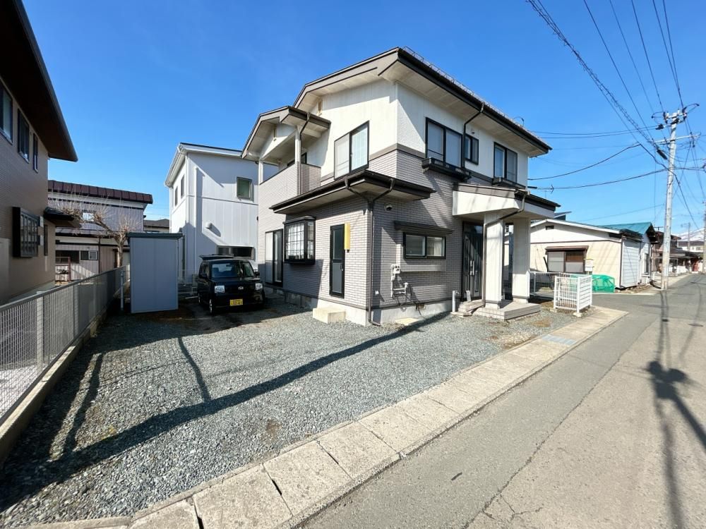 Renovated 4LDK House in Morioka with Parking - Thumbnail 3