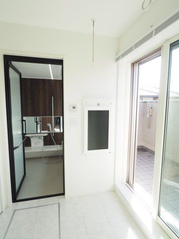 Ocean View 4LDK House in Urayasu with Tokyo Bay Panorama - Thumbnail 3