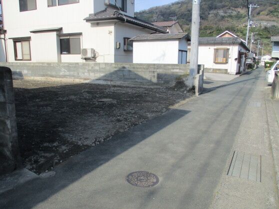 Residential Land Plot for Sale in Yawatahama City, Ehime - Thumbnail 3