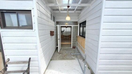 Traditional 2DK House for Sale in Matsuyama's Hōjō District - Thumbnail 3